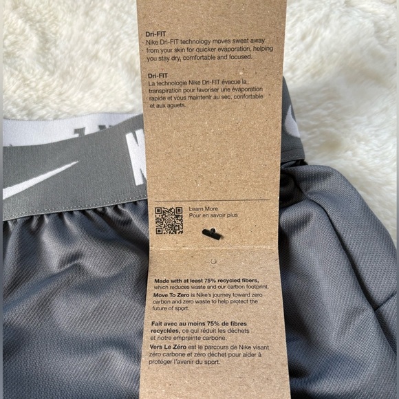 NWT Nike Charcoal Gray Girls Dry Fit Training Shorts, Sz: XL - Picture 5 of 6